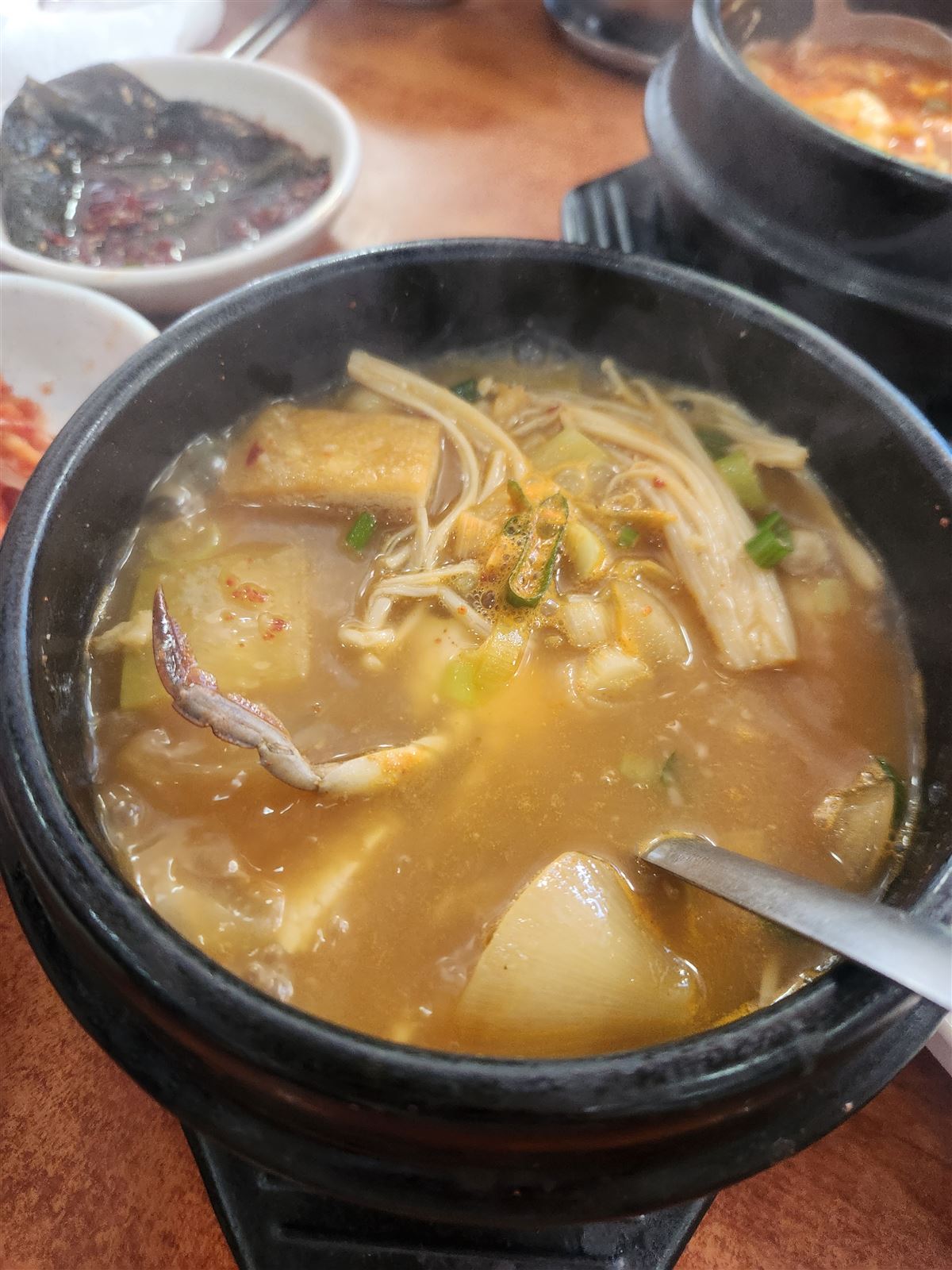 Jangmonim doenjang — pale but fragrant soybean paste stew in an earthenware pot at Sogongdong Ttukbaegijip Seoul
